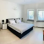 Lina 3* Ljubljana